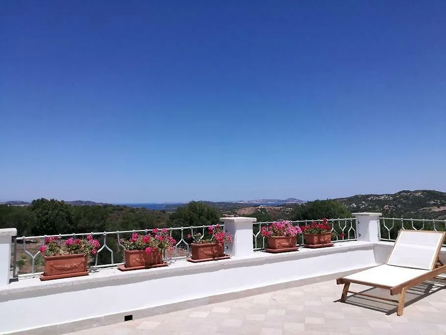 Apartment Appartamento L'Albero Magico Nella Campagna Gallurese Santa Teresa Gallura